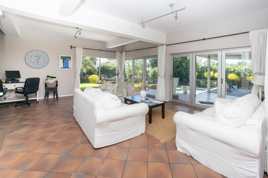 5 Bedroom Property for Sale in Berea Eastern Cape